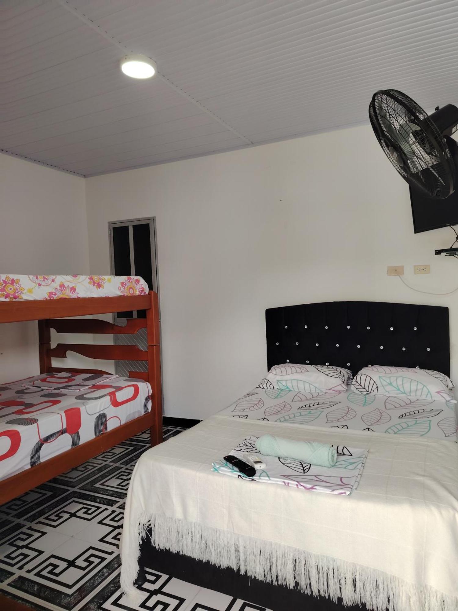 Hotel Alto Amazonas Leticia Extérieur photo