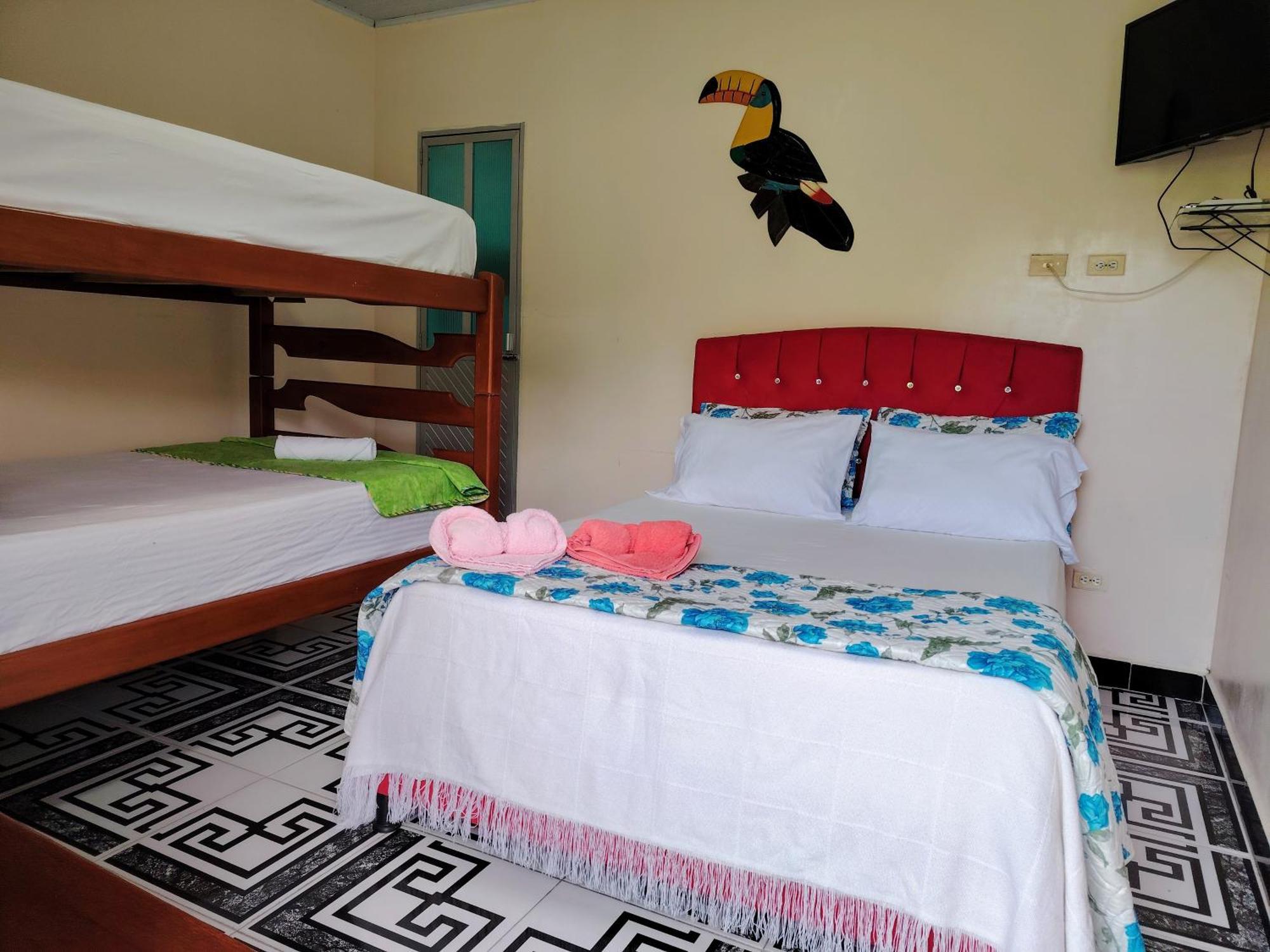 Hotel Alto Amazonas Leticia Chambre photo